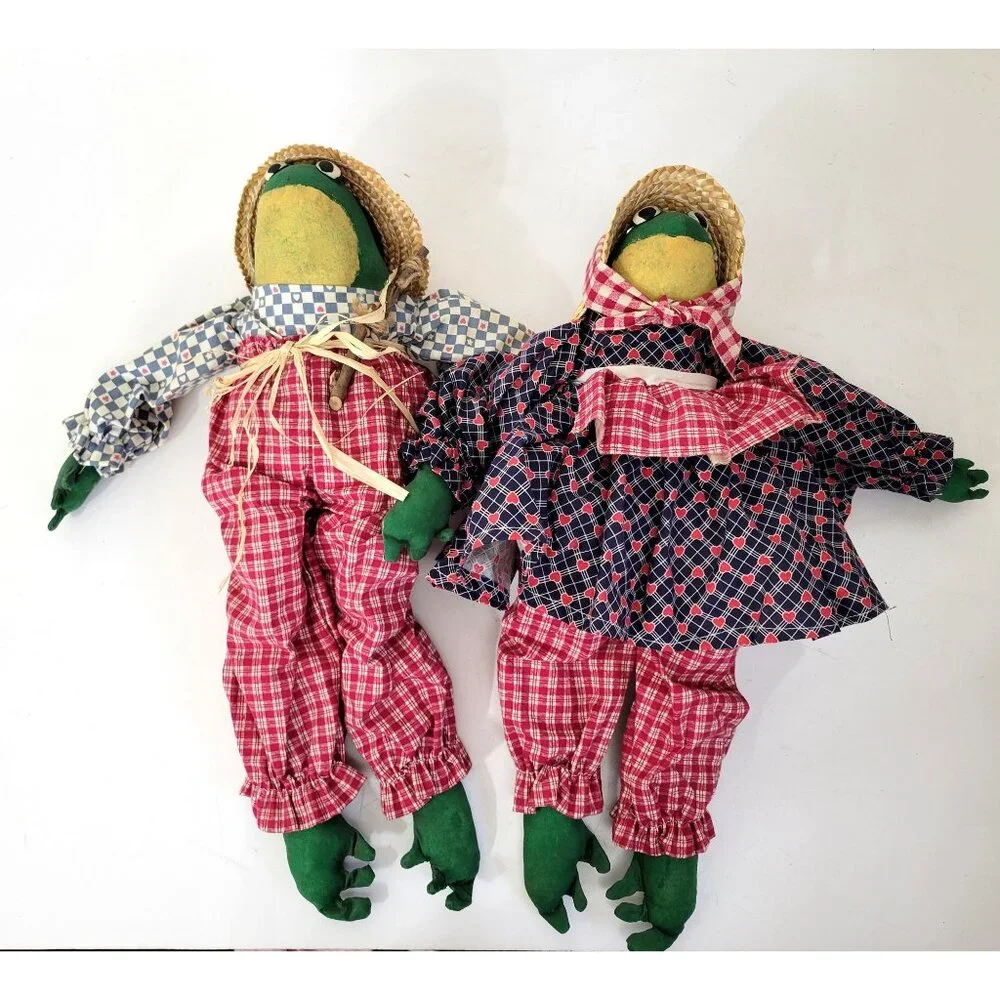 Mr. and Mrs. Frog Folk Dolls Handmade Vintage - Picture 5 of 6